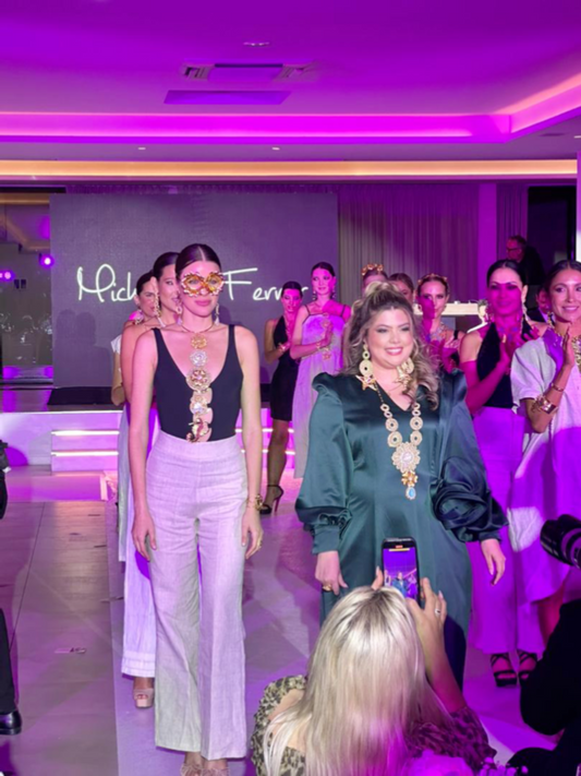 Desfile en Cannes Michelle Ferrer