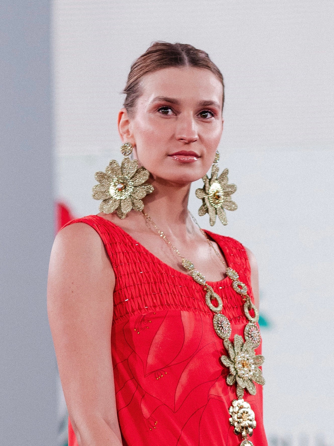 Aretes Ladera Maxi flor Zinnia crochet