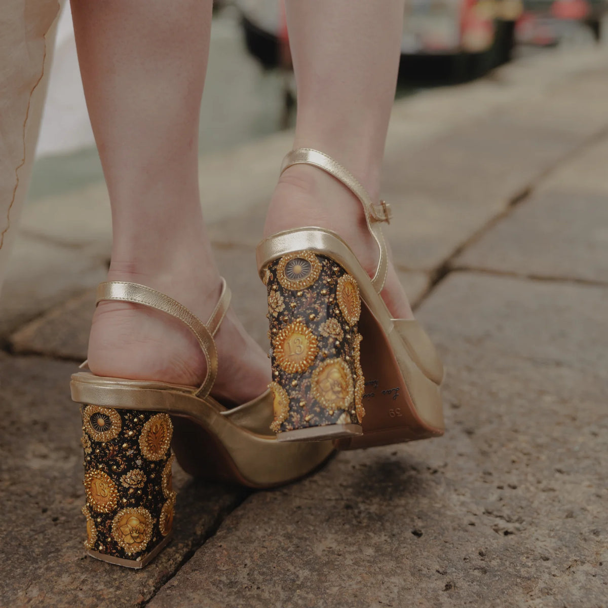 Tacones escultóricos Umbral • MICHELLE FERRER x TULU