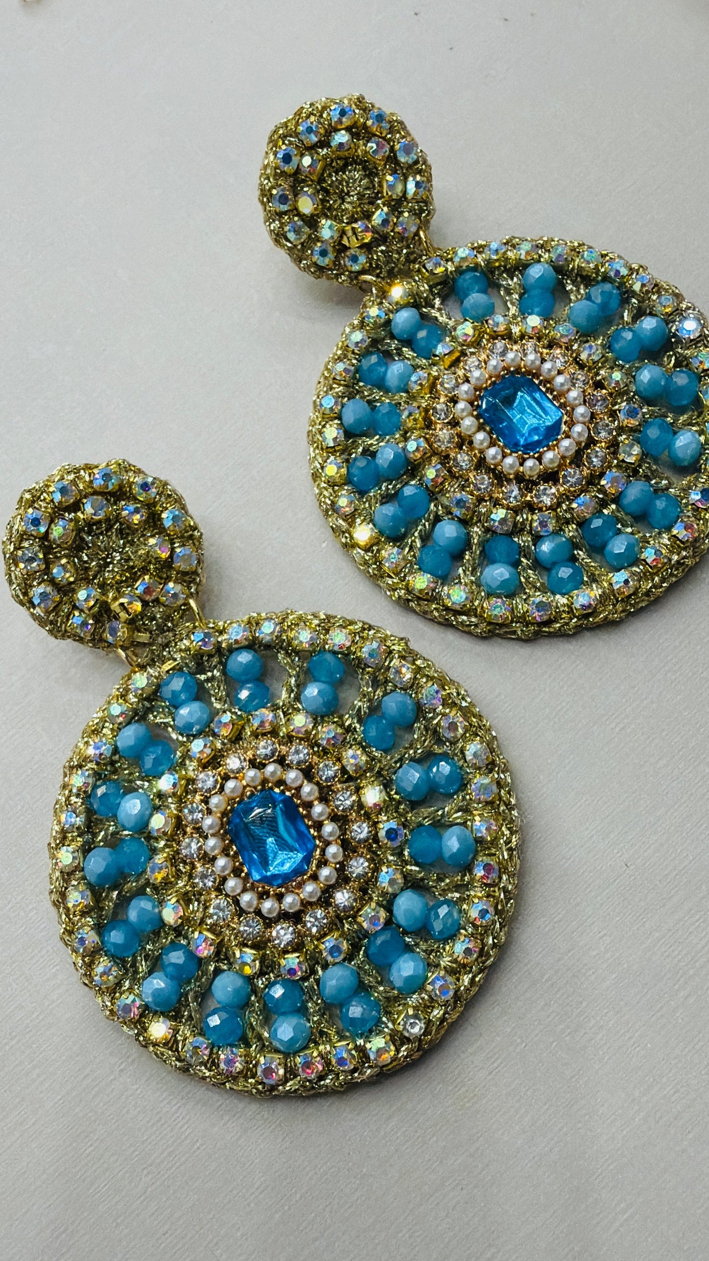 Aretes Tania celeste