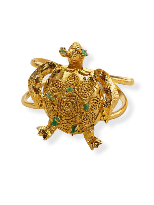 Brazalete  MAREMBÉ tortuga  y esmeraldas
