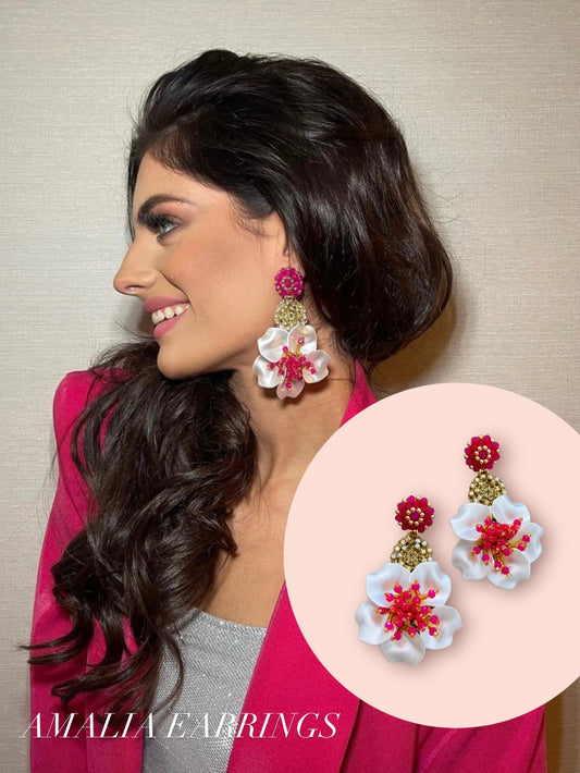 Aretes Amalia largos blanco con fucsia